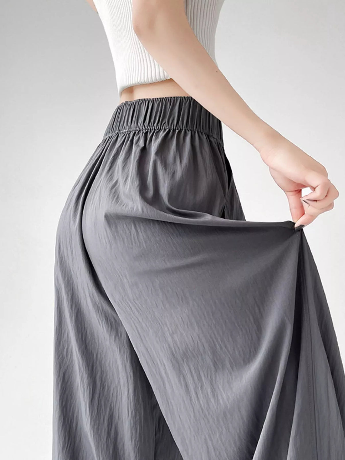 High-Waisted Loose Fit Wide-Leg Pants