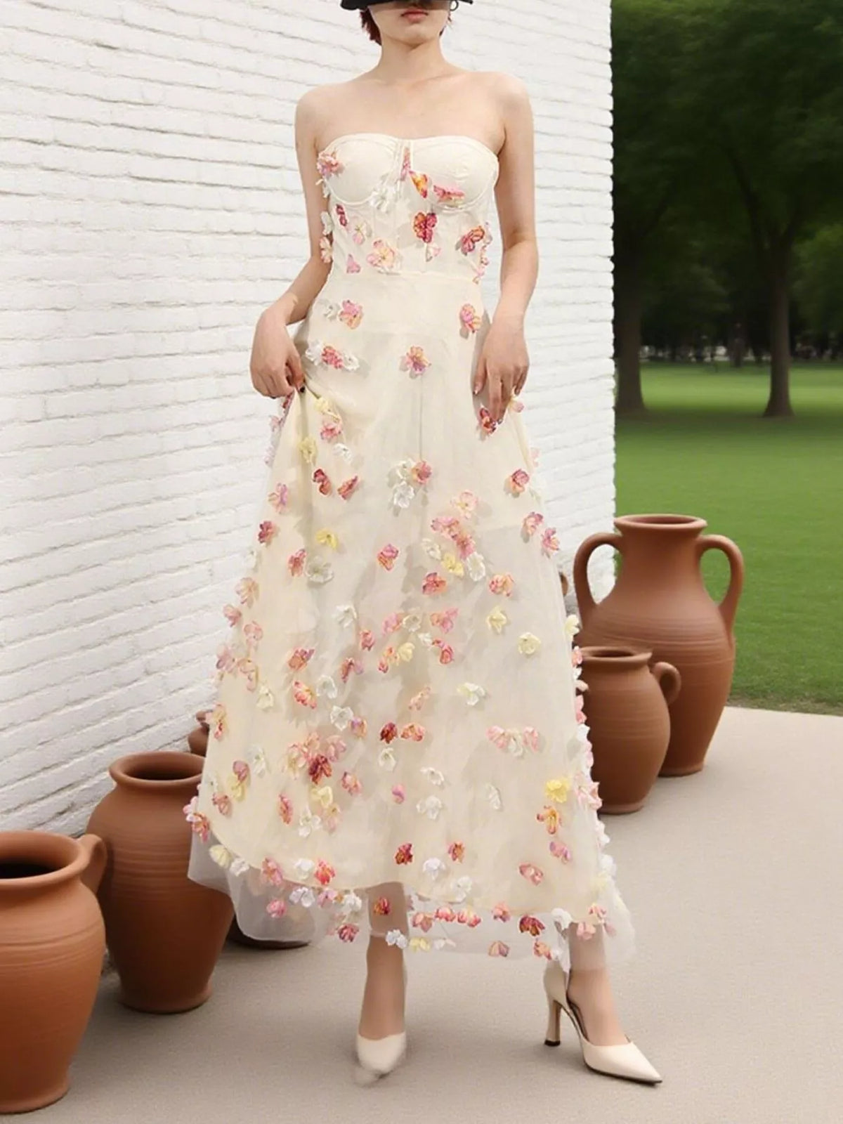 Floral Applique Tulle Maxi Dress in Apricot