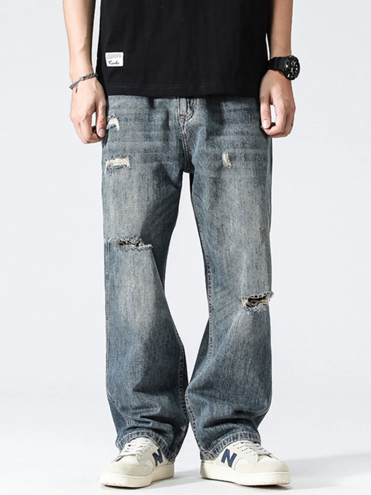 Distressed Loose-Fit Jeans in Blue by Fine Tune