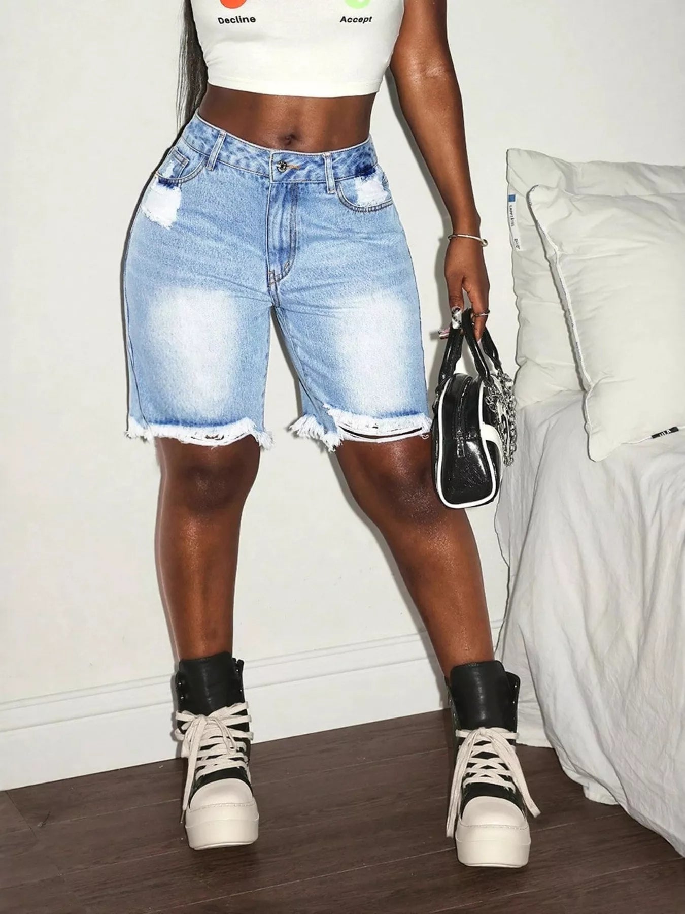 High Waist Frayed Hem Denim Shorts in Blue