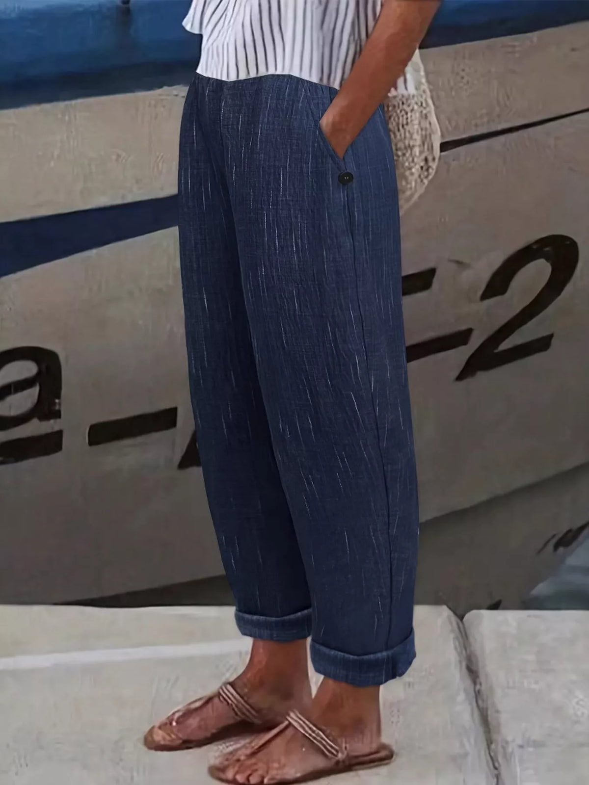 Loose Fit Cropped Pants