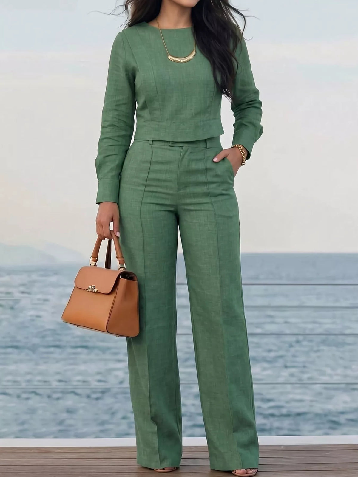 Long-Sleeve Crop Top and Wide-Leg Pants Set in Green
