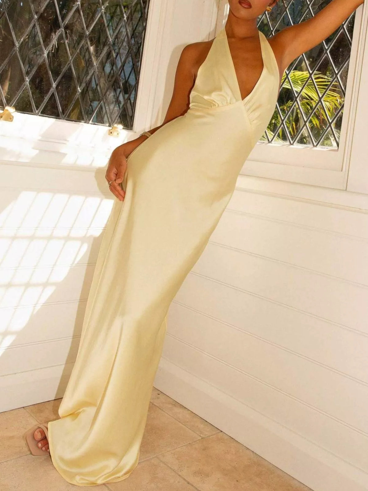 Halter Neck Backless Maxi Dress