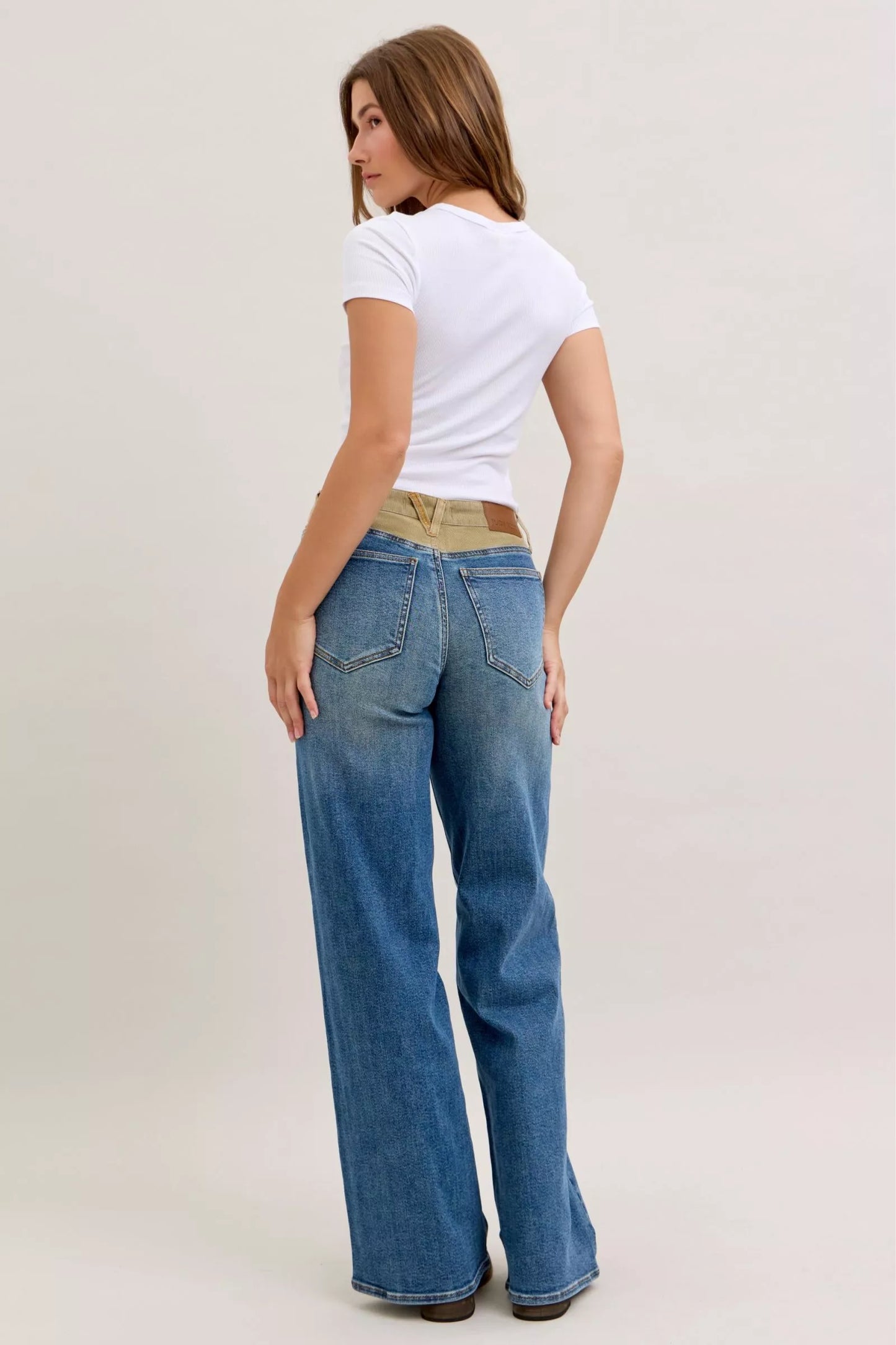Judy Blue Medium Wash Column Straight Jeans with Corduroy Waist in Md