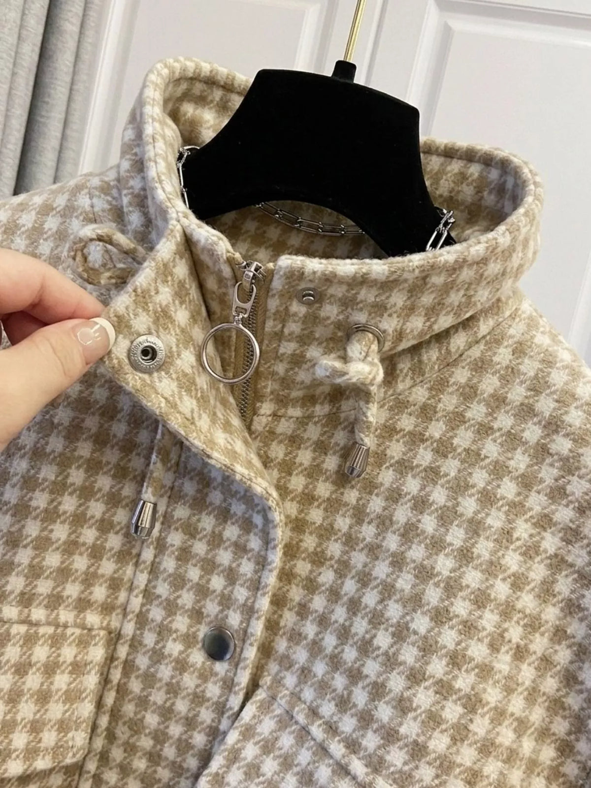 Plaid Cropped Zip-Up Jacket