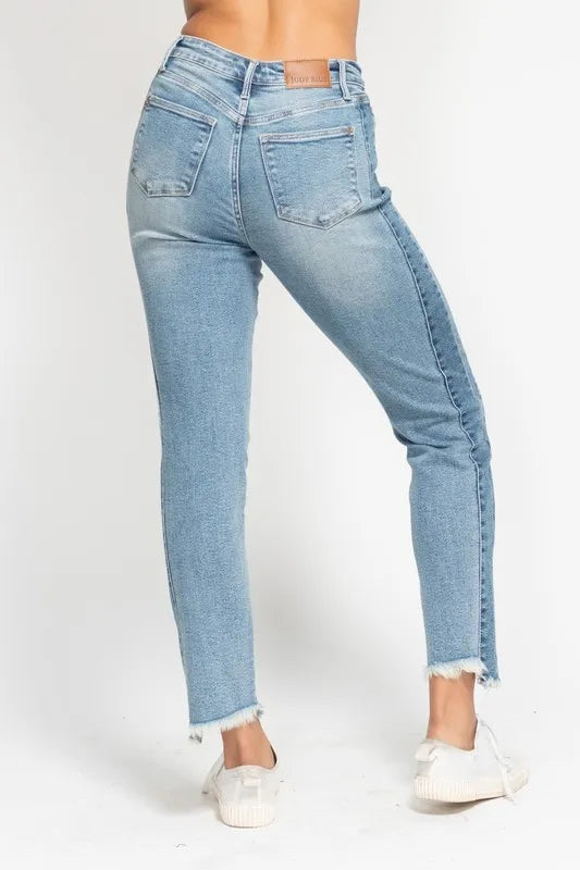 Judy Blue Slim Jeans with Fray Hem in Medium Wash in Md