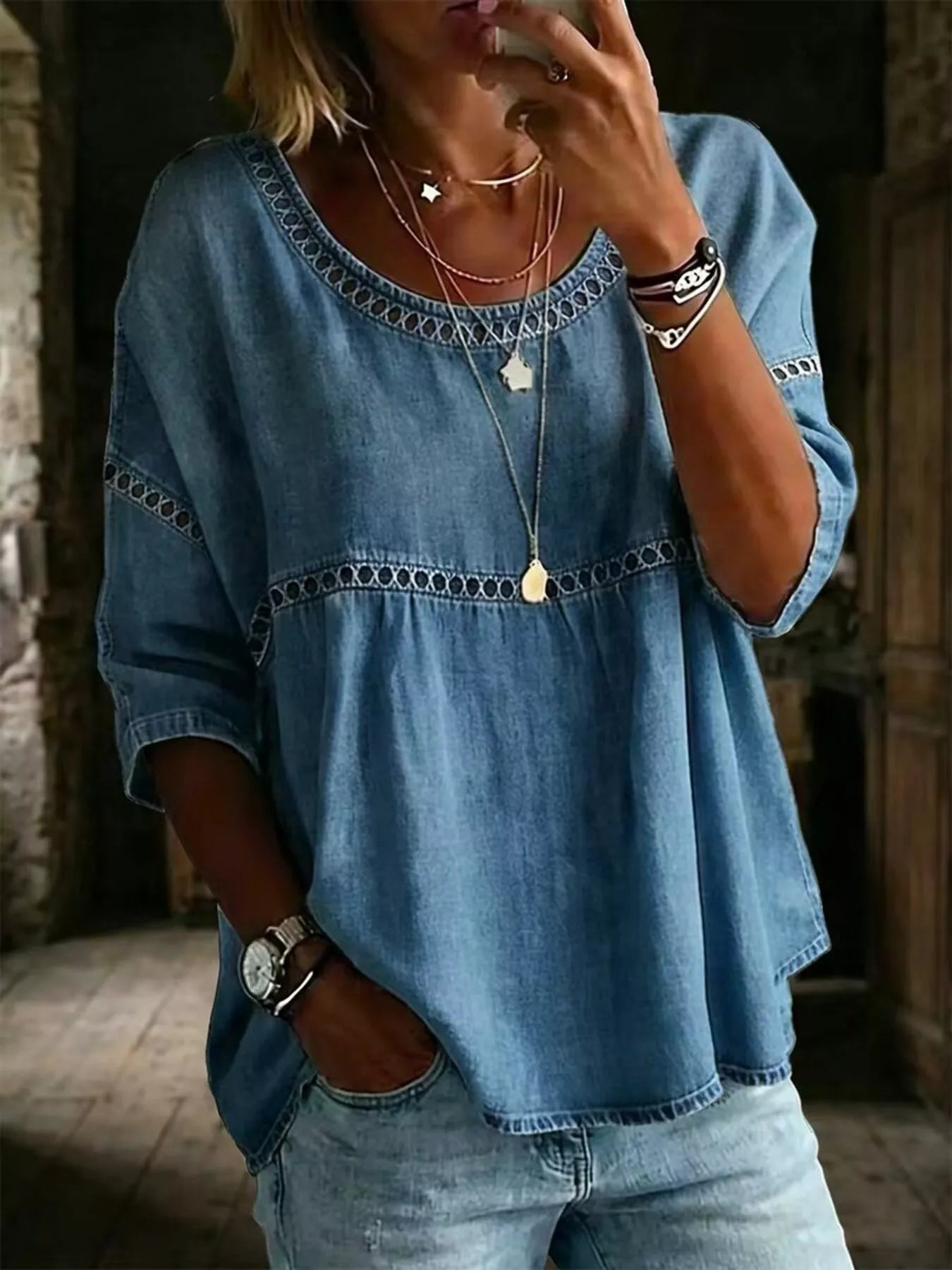 Hollow Out Round Neck Top