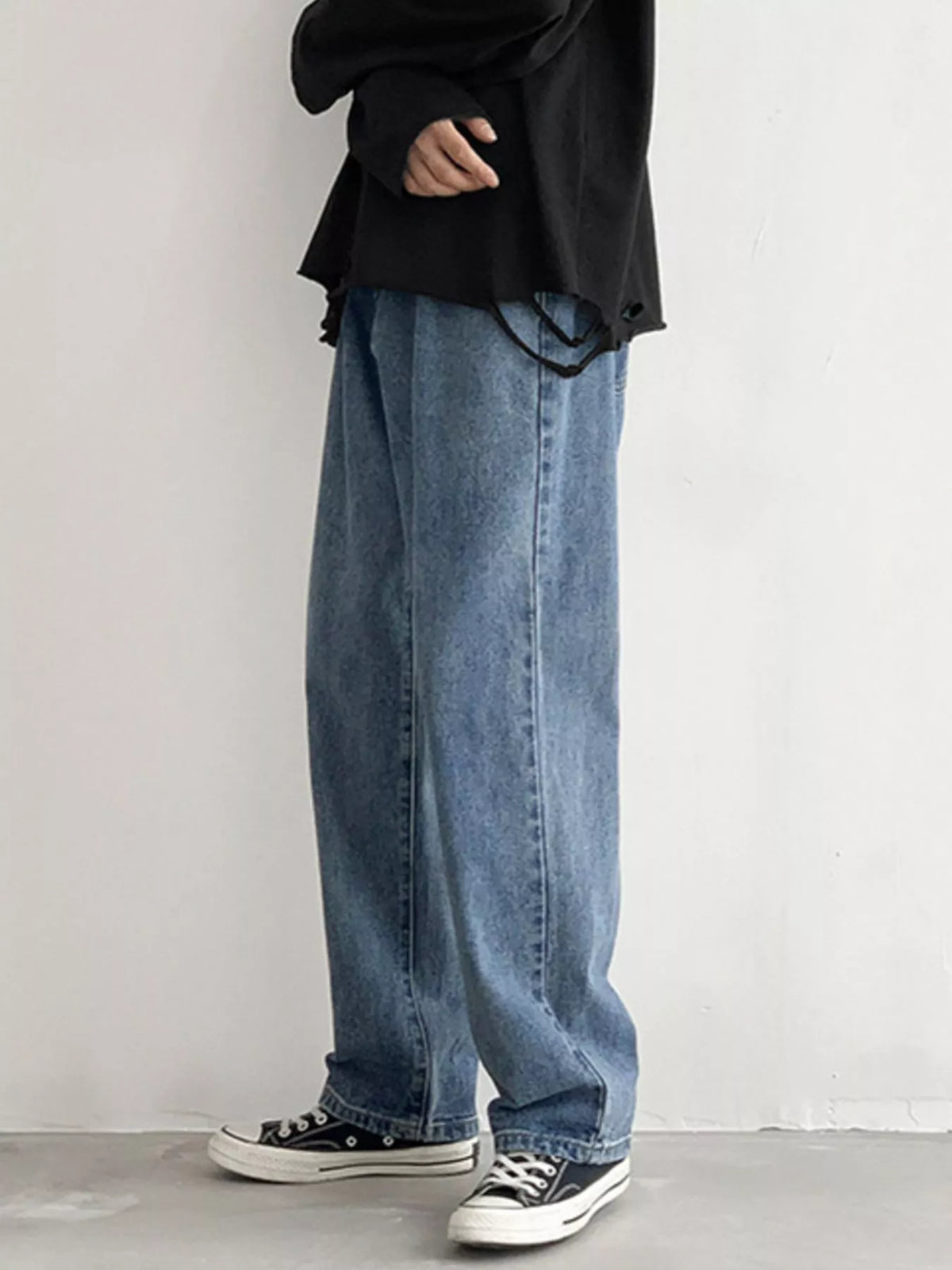 Men's Loose Fit Washed Jeans