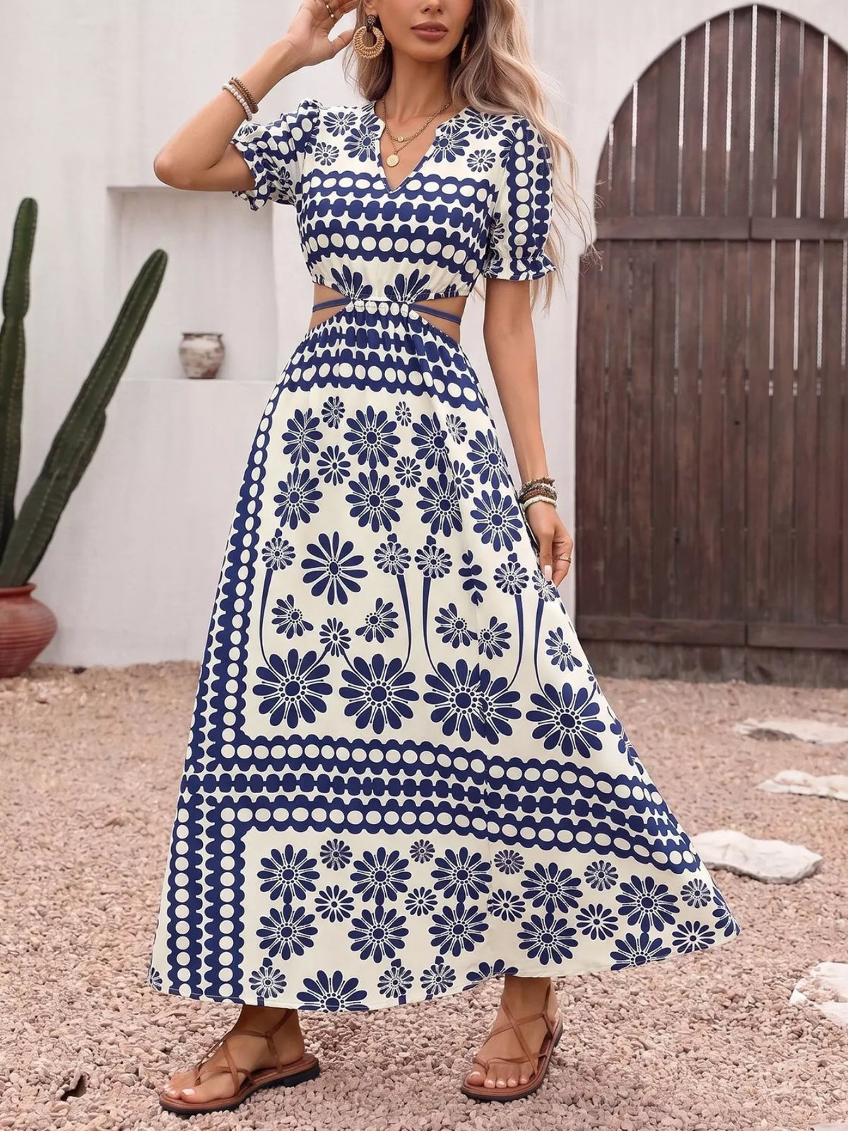 Floral Print Cutout Waist Maxi Dress in Navy Blue