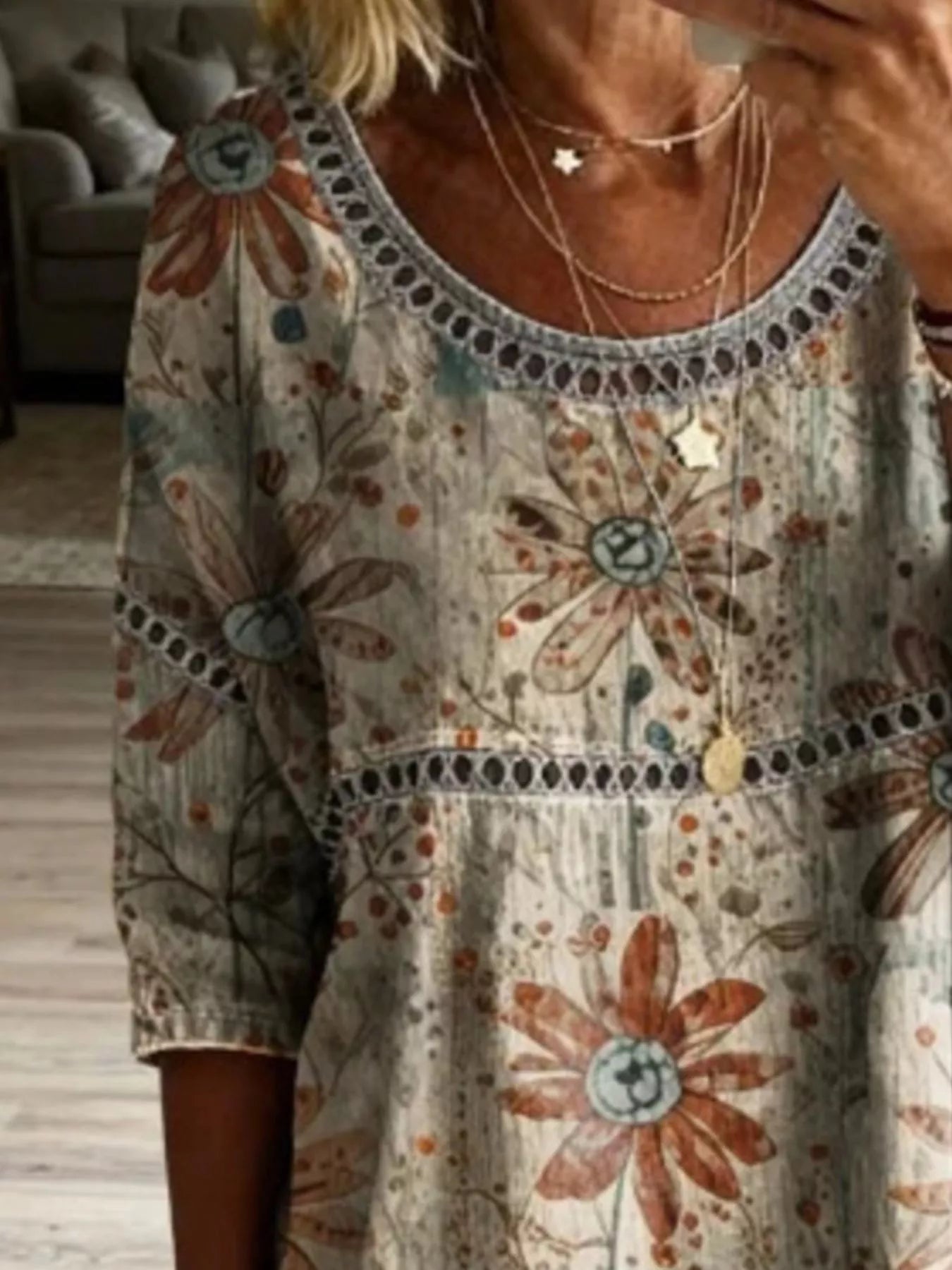 Hollow Out Round Neck Top