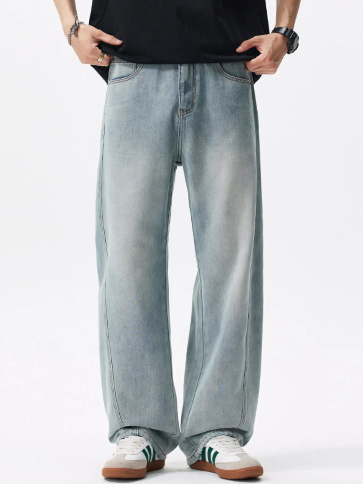 Men's Loose-Fit Jeans in Blue by Fine Tune