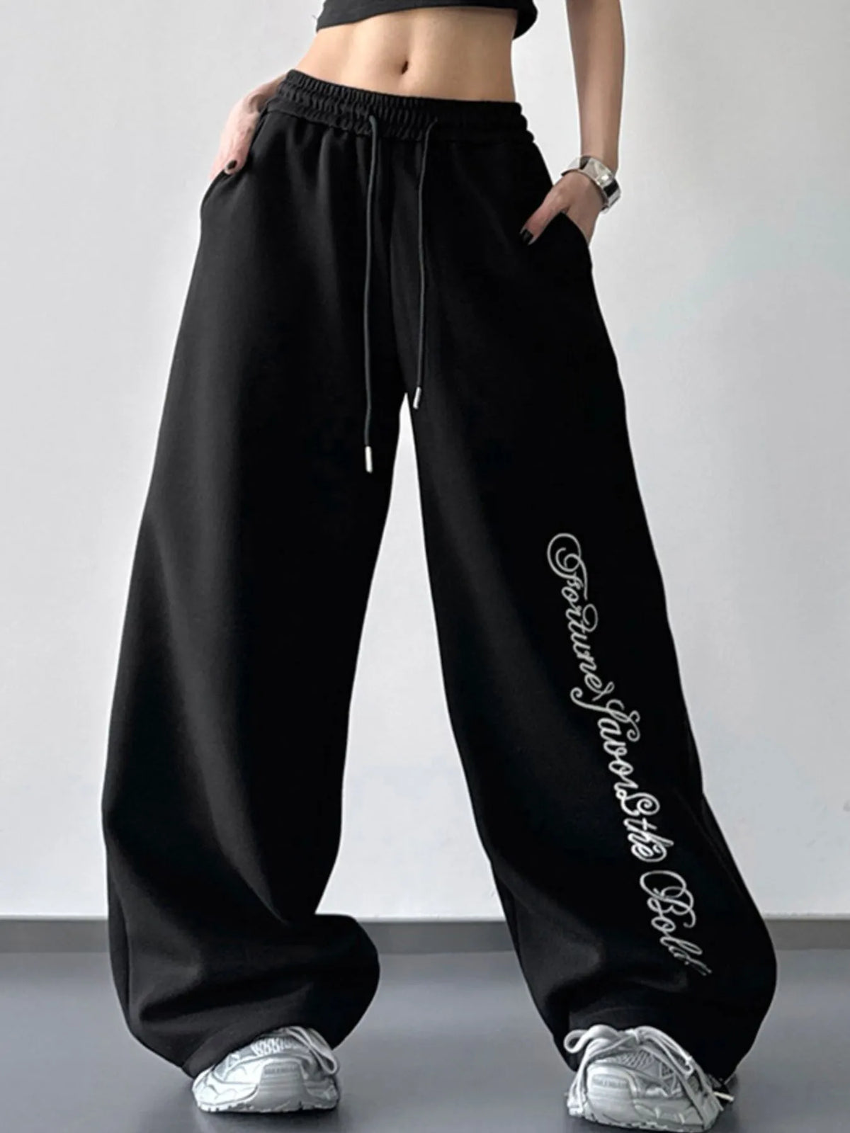 Loose-Fit Drawstring Wide-Leg Pants