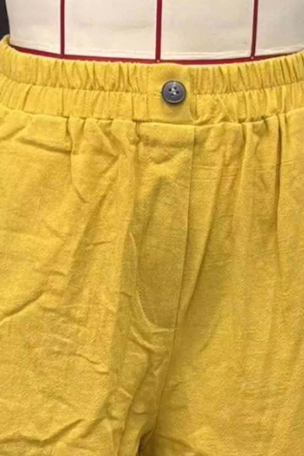 Pocketed Elastic Waist Shorts