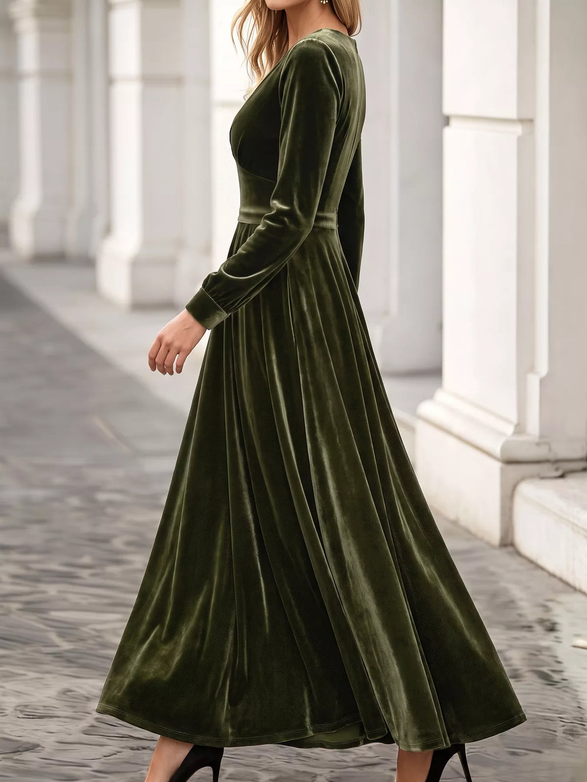 V-Neck Long Sleeve Velvet Maxi Dress in Army Green