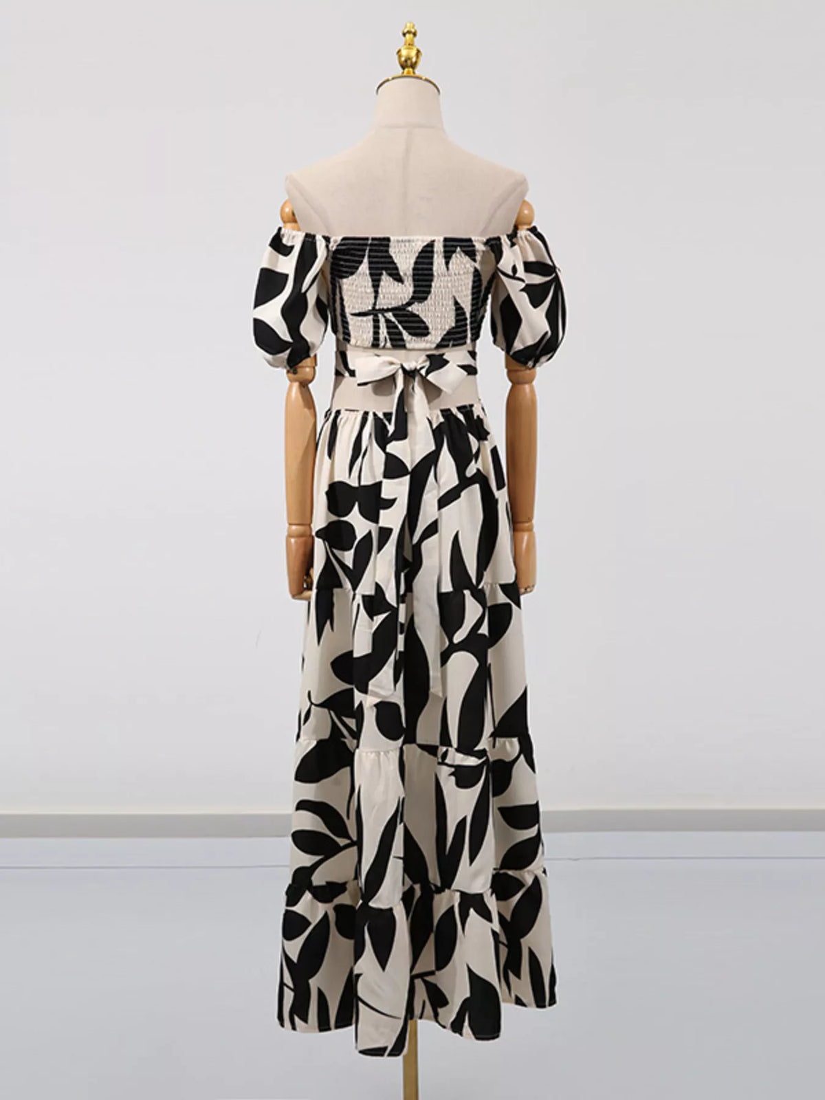 Off-Shoulder Cutout Leaf Print Maxi Dress