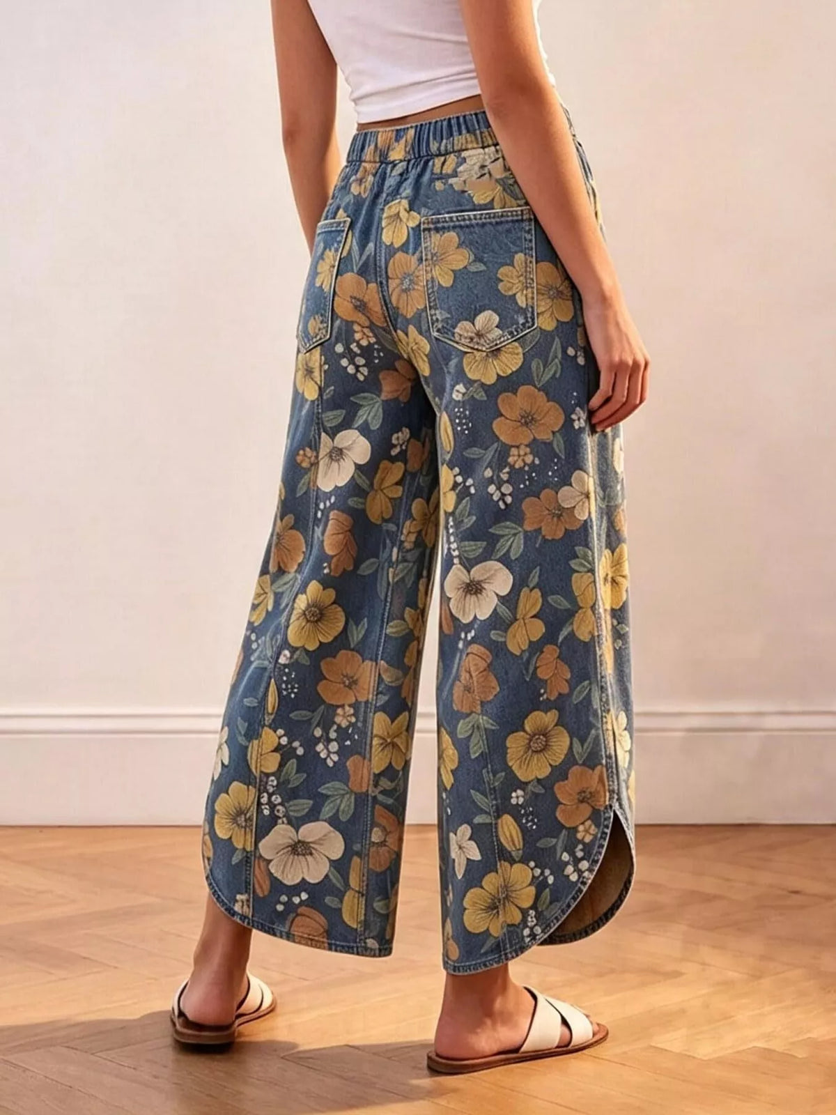 Floral Print Wide-Leg Jeans in Blue