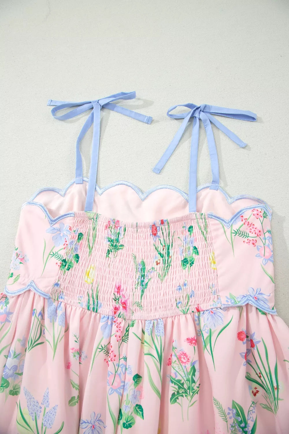 Floral Contrast-Trim Midi Dress in Dusty Pink