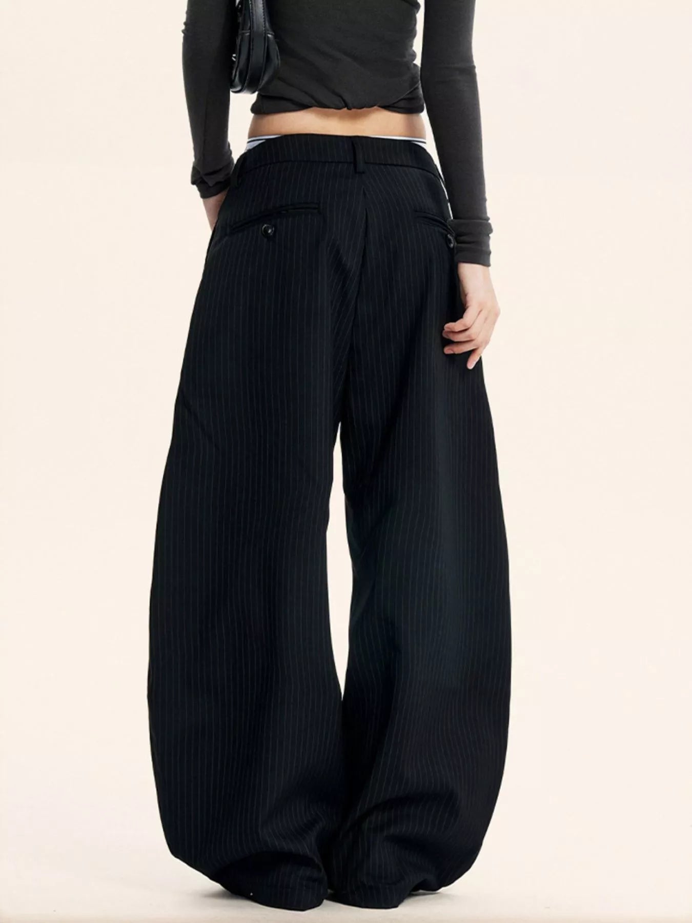 Plus Size Pleated Wide-Leg Pants in Black
