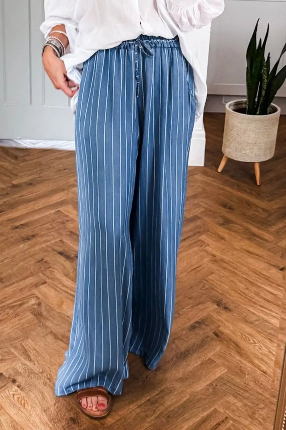 Stripe Chambray Wide Leg Tied Jeans in Medium Wash