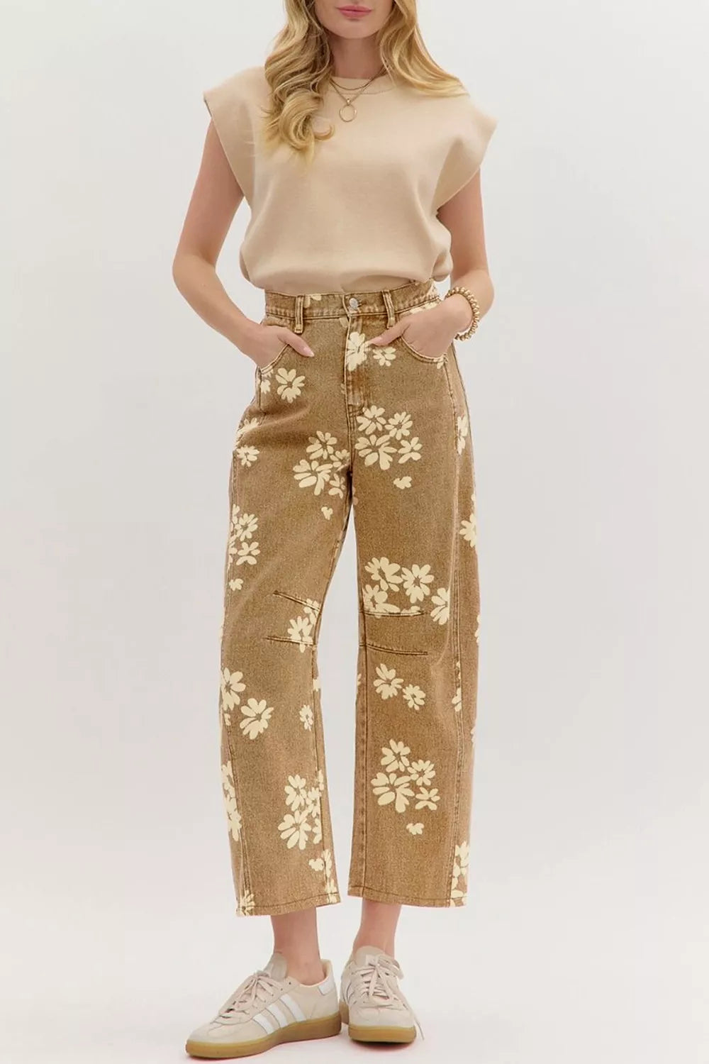Floral Pleated Straight Leg Jeans in Tan