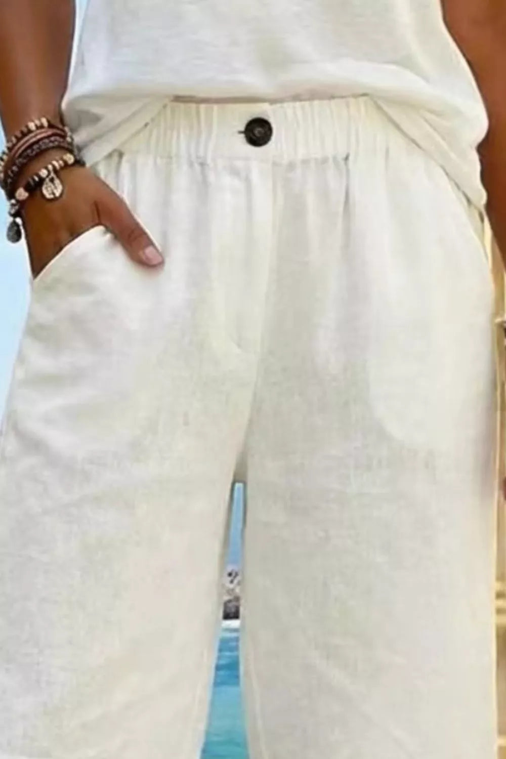 Pocketed Elastic Waist Shorts