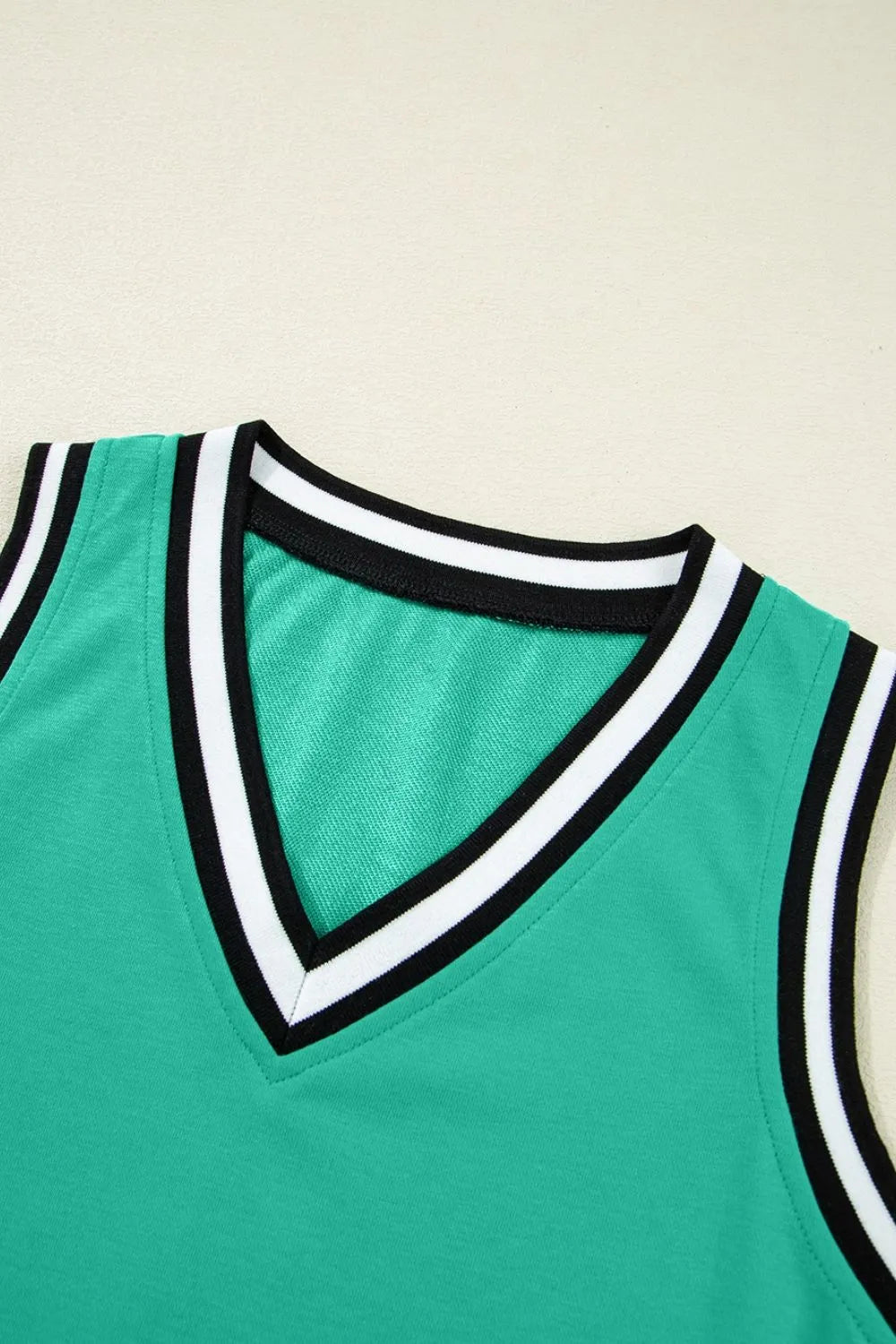 Contrast Trim V-Neck Shift Dress in Turquoise