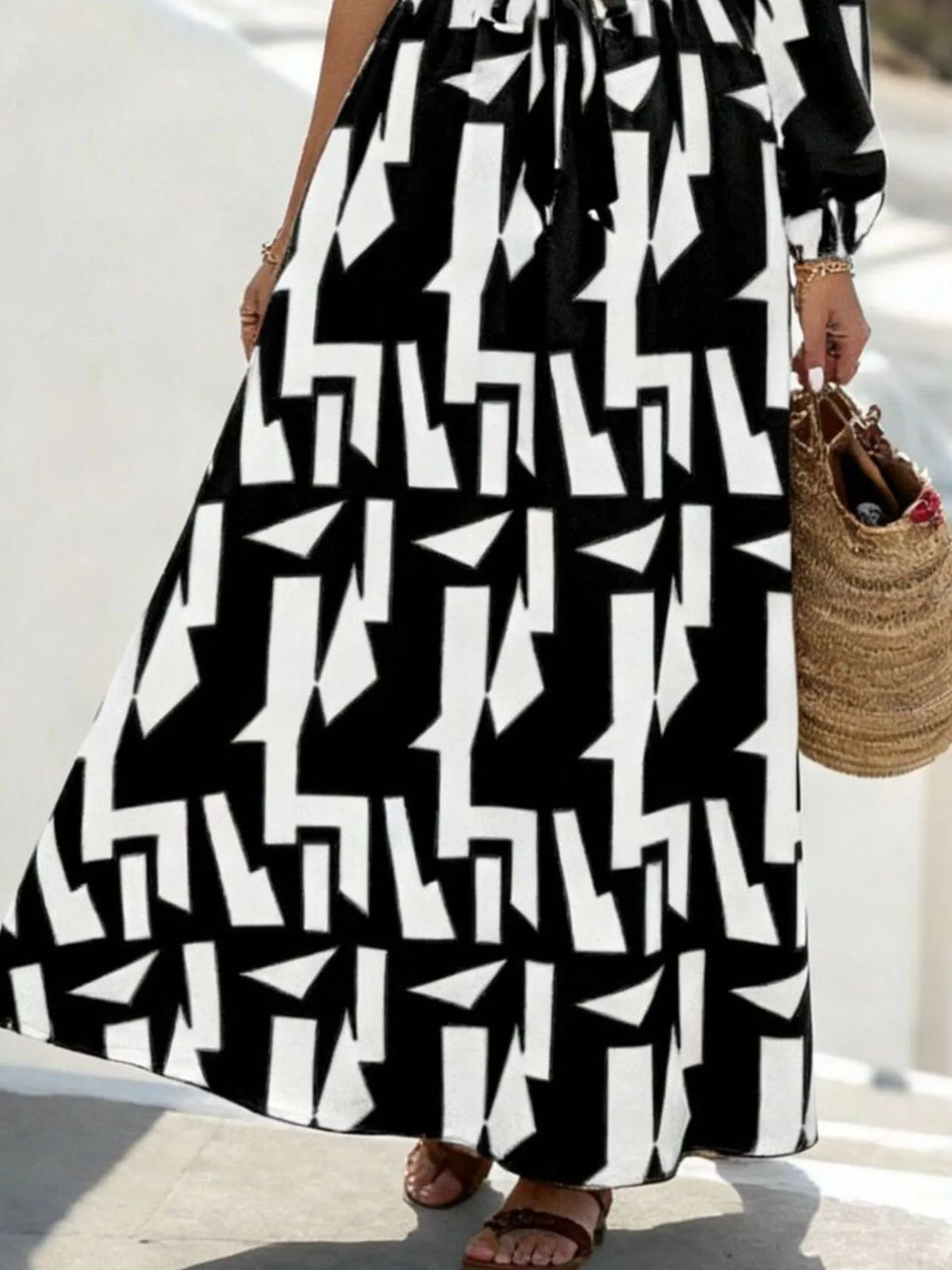 One-Shoulder Geometric Print Maxi Dress in Black