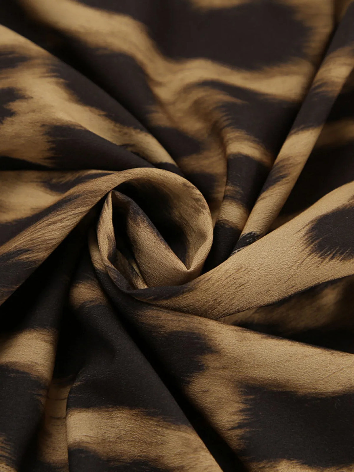 High Waist Flare Maxi Skirt in Leopard Print