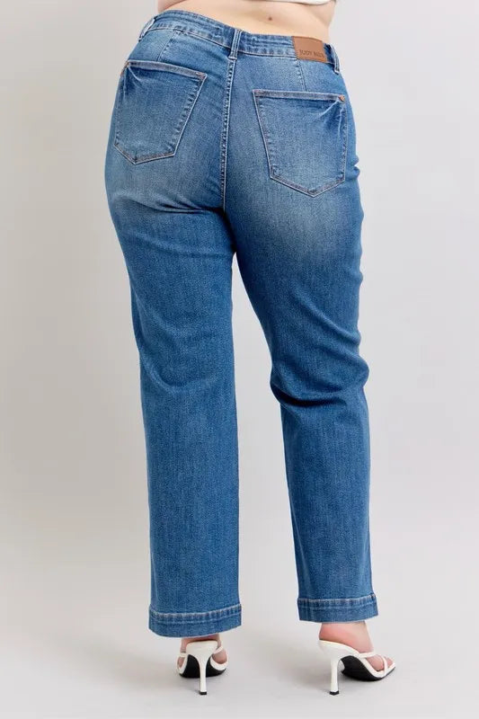 Judy Blue Contrast Thread Straight Jeans in Medium Wash in Md