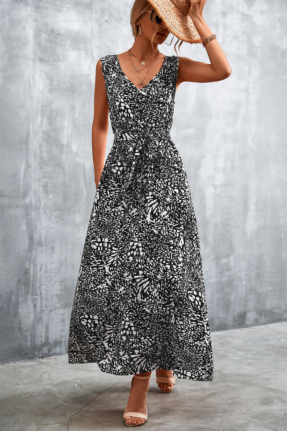 Printed Tie-Waist Maxi Dress with Pockets