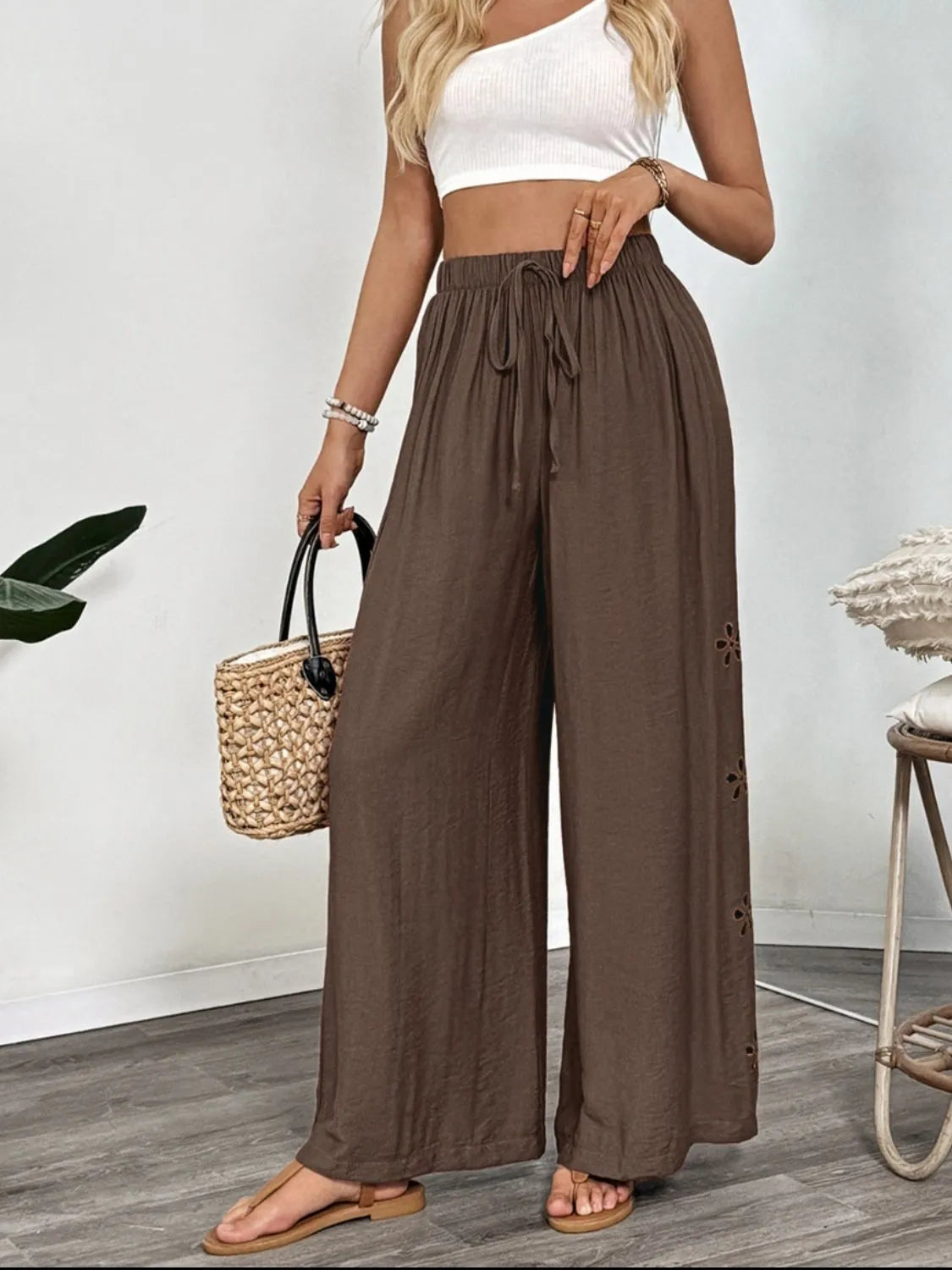 Wide Leg Pants in Dark Brown