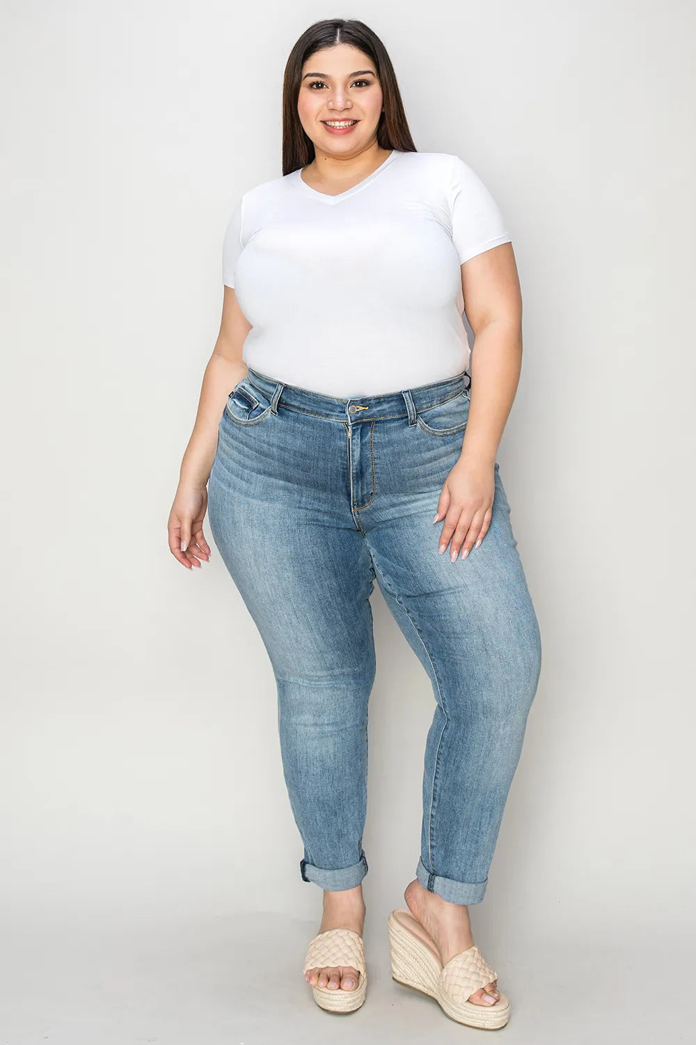 Judy Blue Cuffed Hem Slim Jeans in Medium Wash