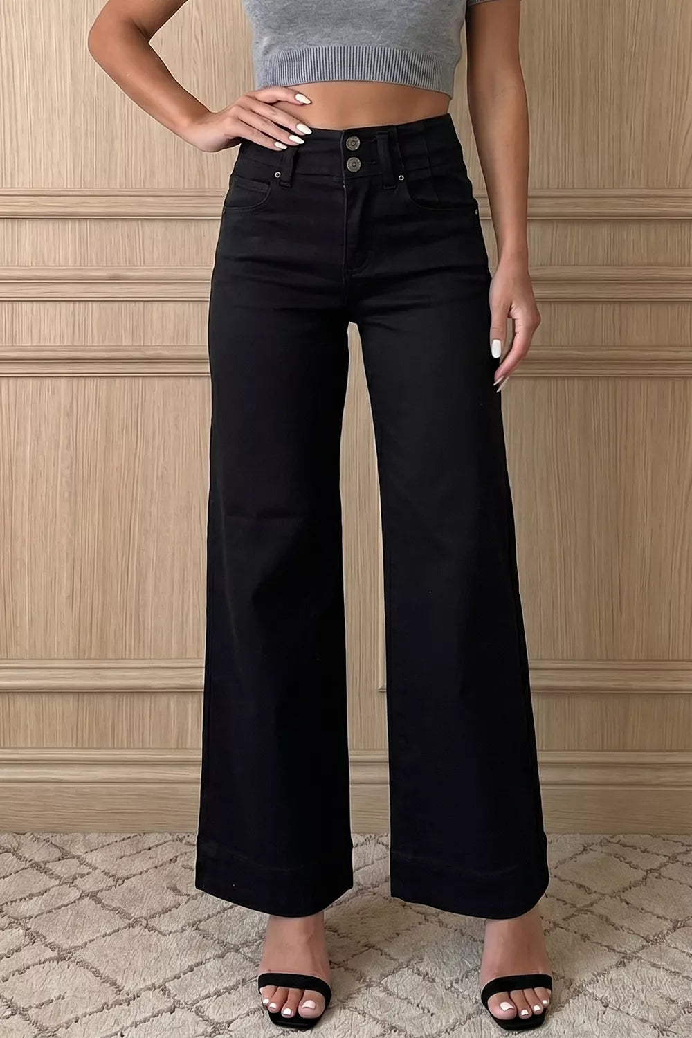High-Waist Flared Jeans in Black