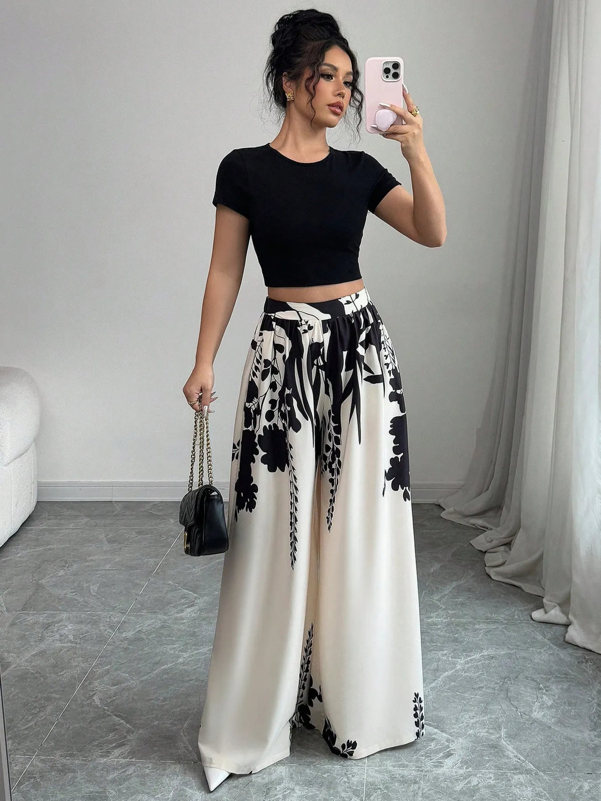 Pleated Printed Wide-Leg Pants