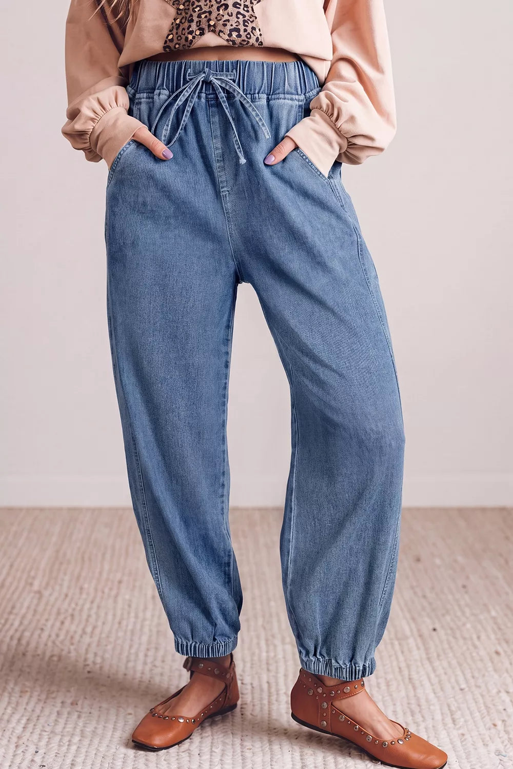 Elastic-Waist Harem Jeans in Medium Wash