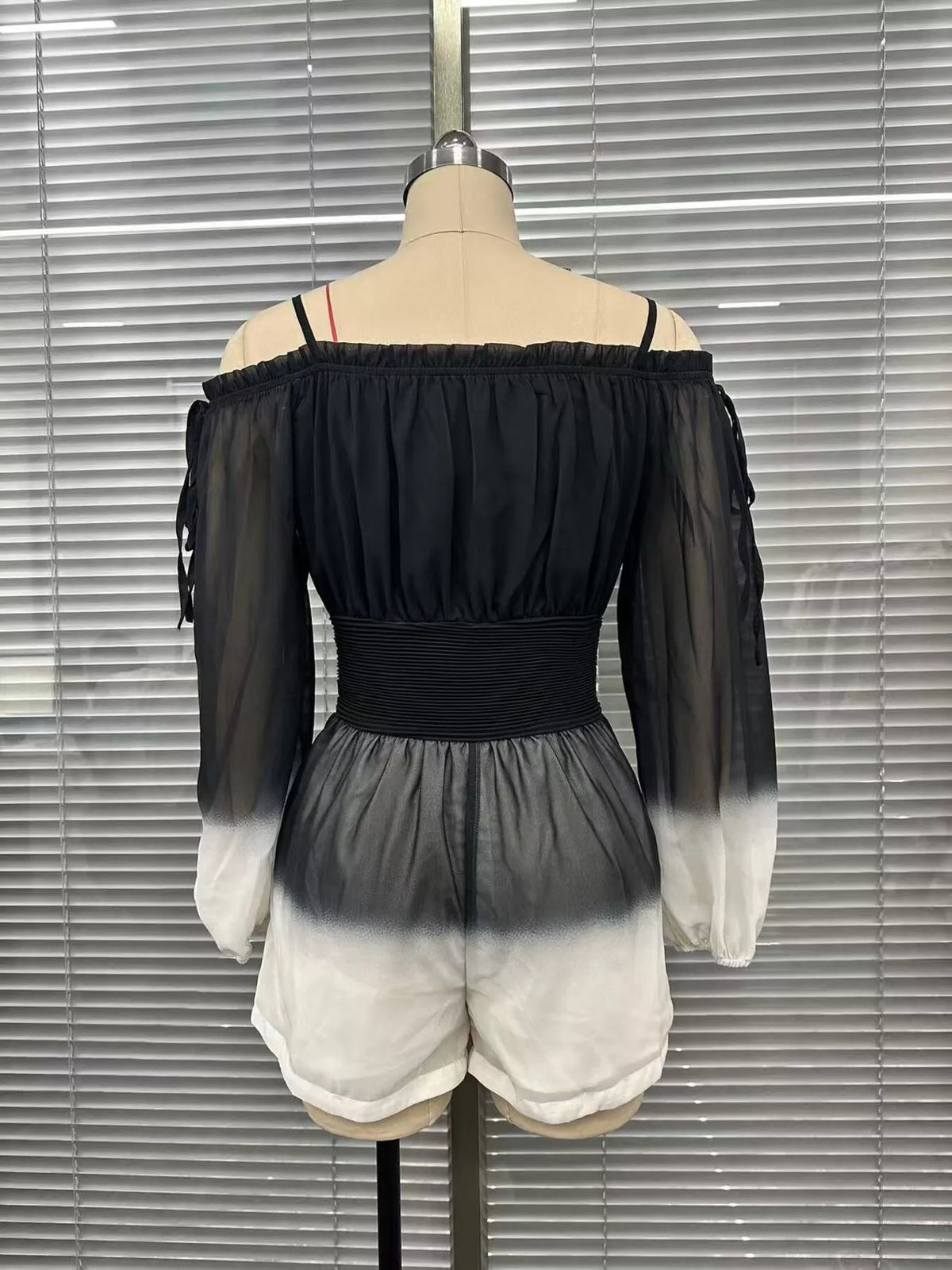 Gradient Spaghetti Strap Romper in Black