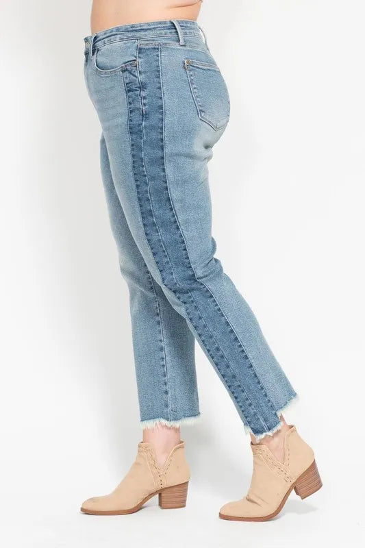 Judy Blue Slim Jeans with Fray Hem in Medium Wash in Md