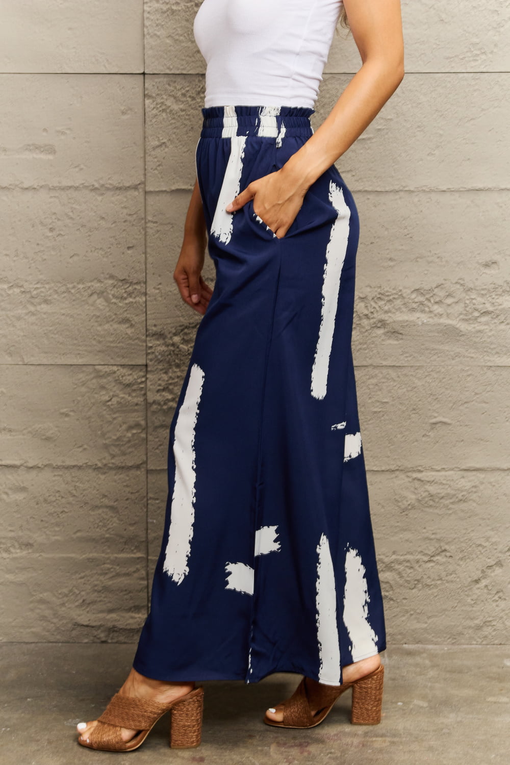 Printed Wide-Leg Pants in Navy