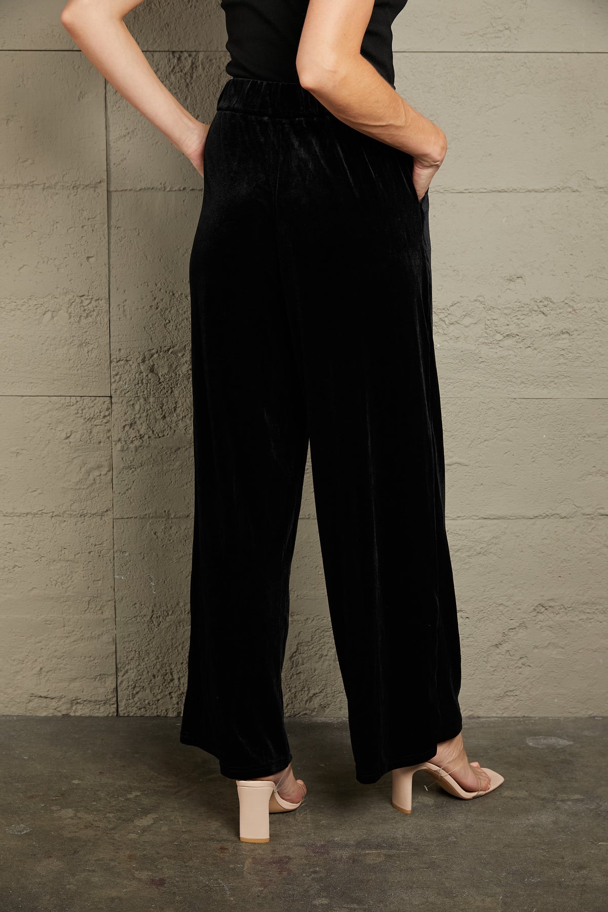 Loose Fit High Waist Pants by MDML