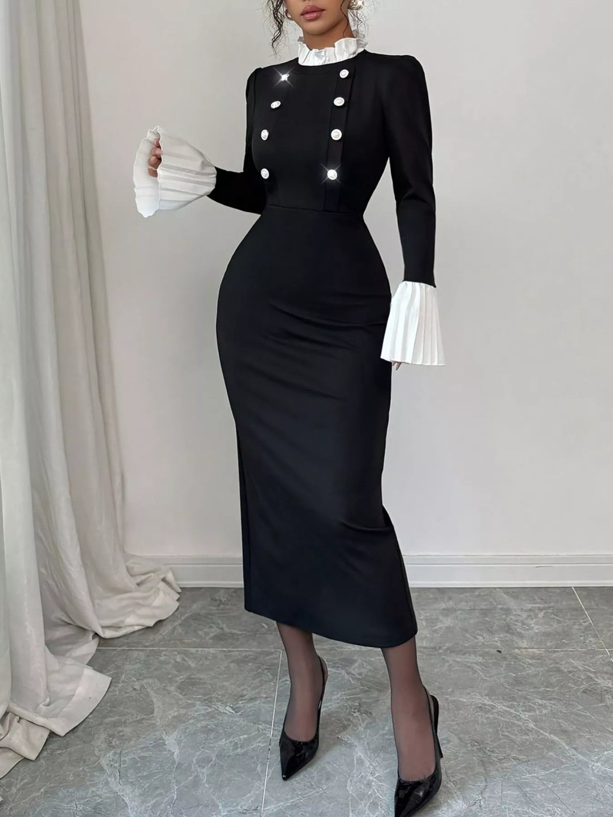 Two Tone Long Sleeve Midi Dress in Black