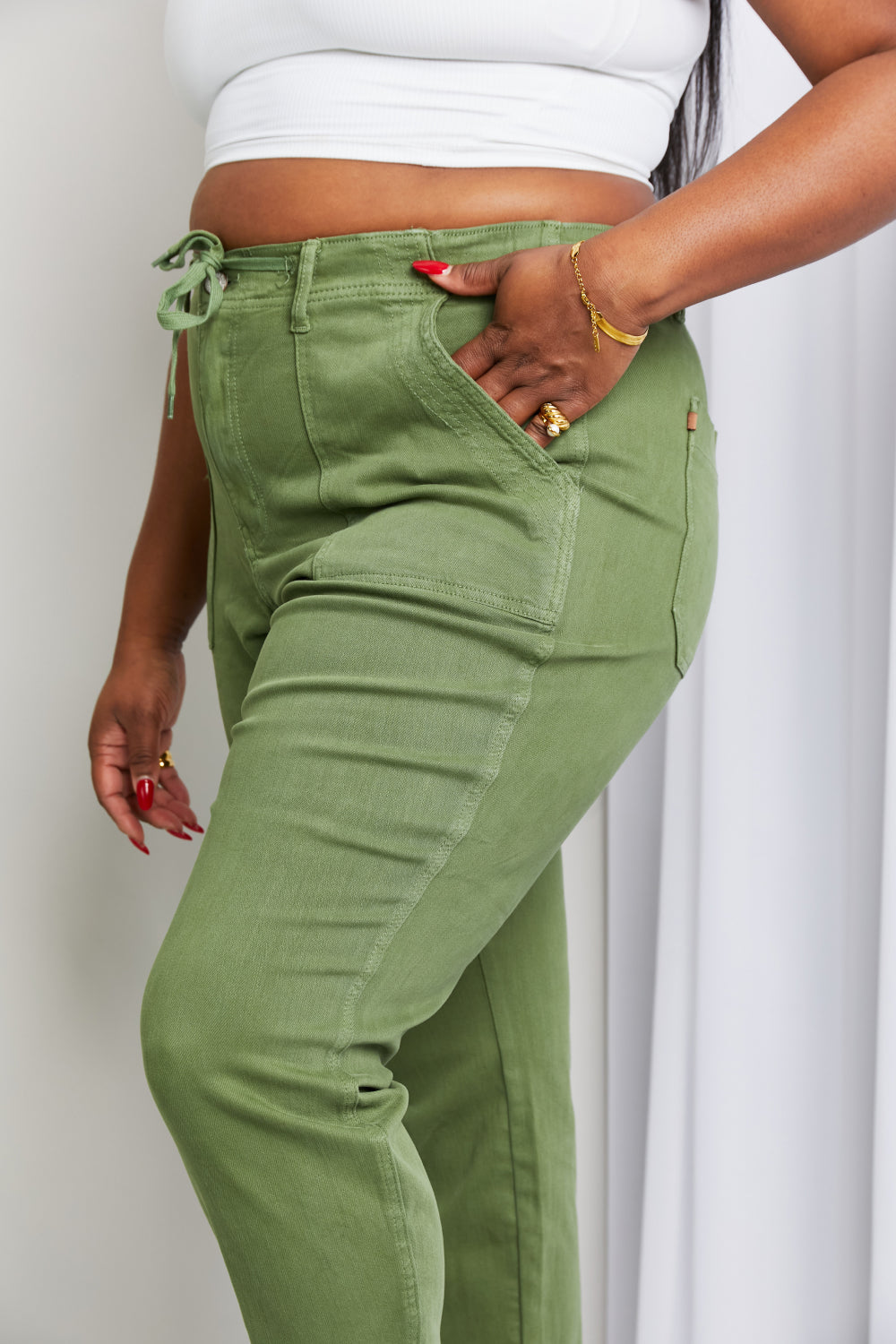 Judy Blue Drawstring Waist Pocket Jeans in Olive
