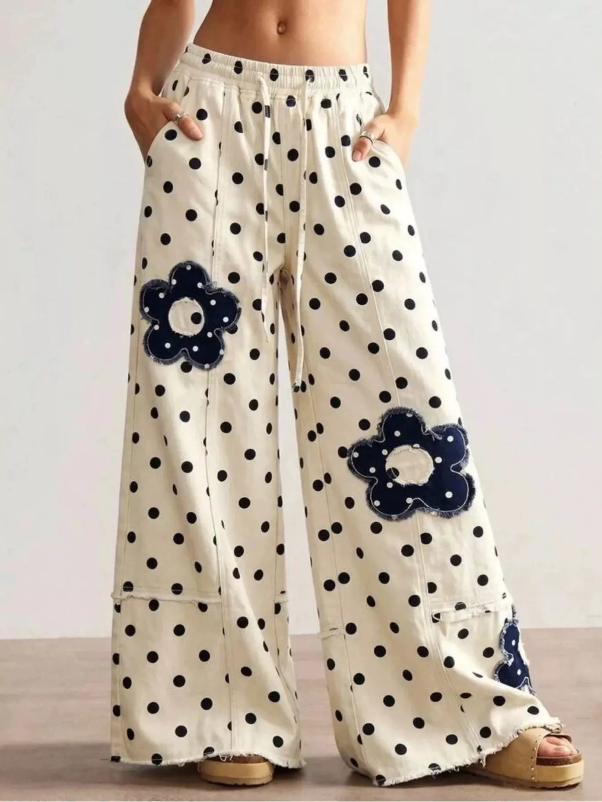 Floral Applique Wide-Leg Jeans in Beige