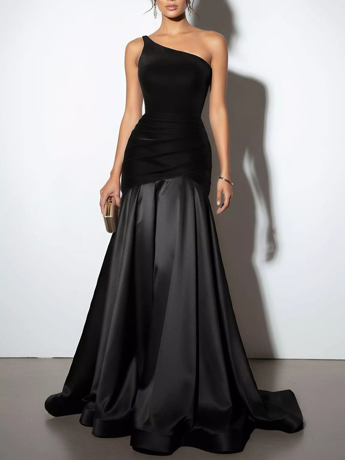 Single Shoulder Ruched Floor Length Dress