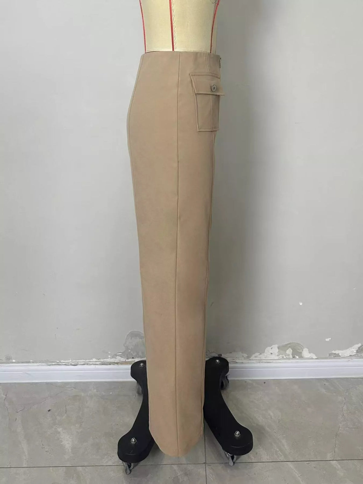 High-Waisted Wide-Leg Pants in Khaki