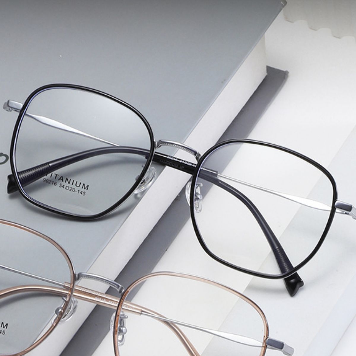 Ilussa Oversized Polygon Frames in black