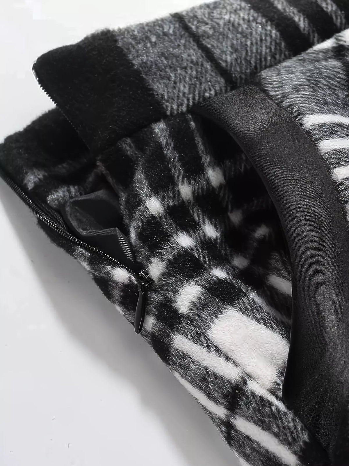 Plaid A-Line Midi Skirt with Pockets in Black