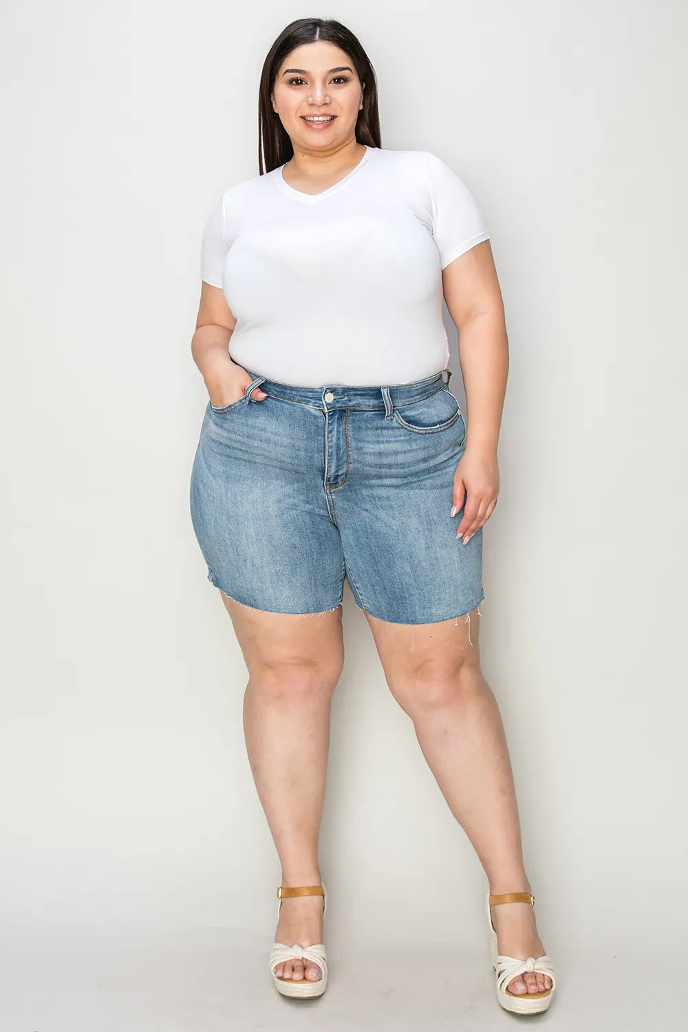Judy Blue High Waist Raw Hem Shorts in Medium Wash