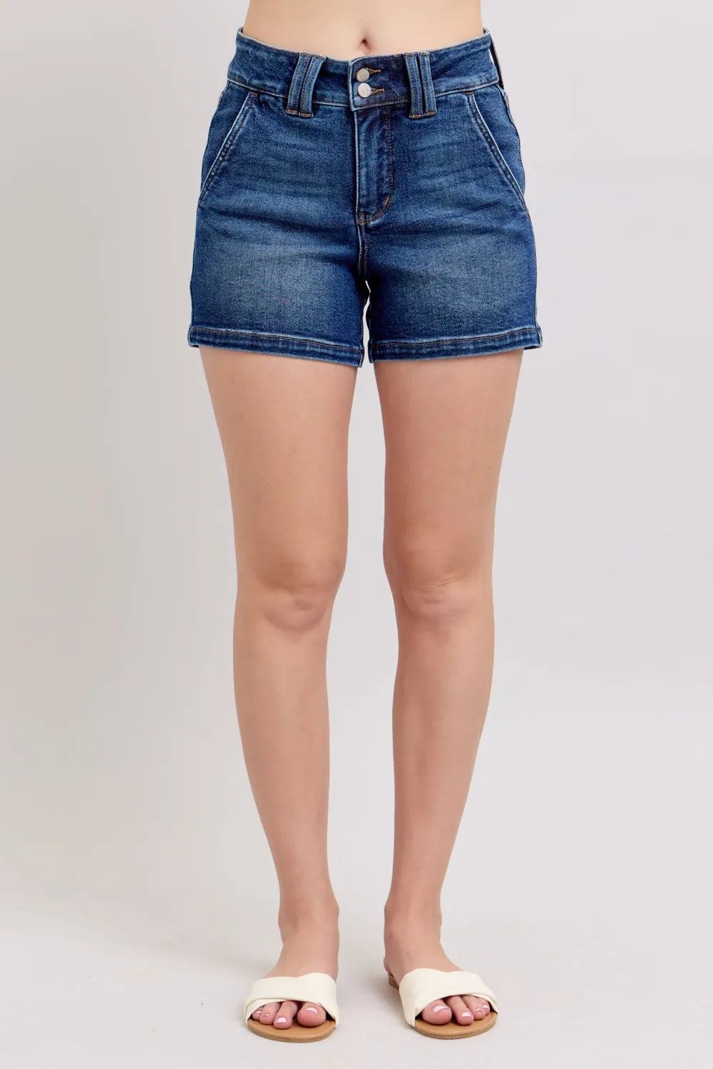Judy Blue Double Button Denim Shorts in Dark