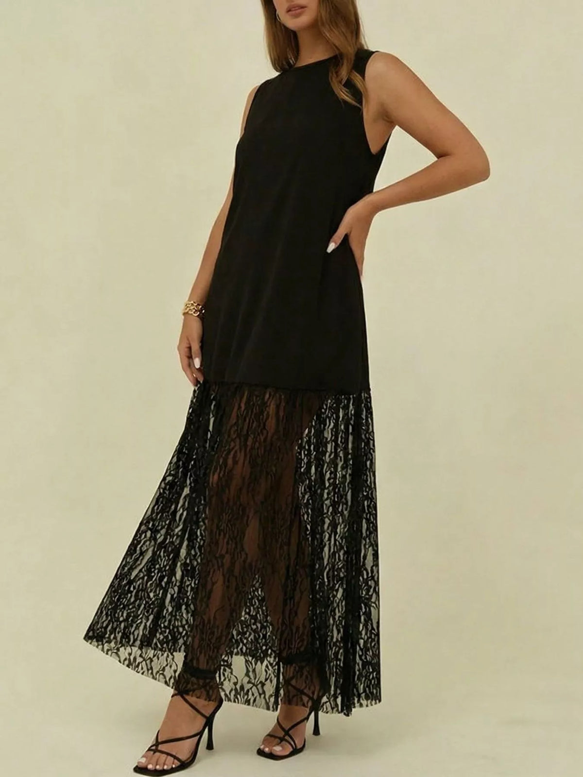Plus Size Sleeveless Lace Trim Maxi Dress in Black