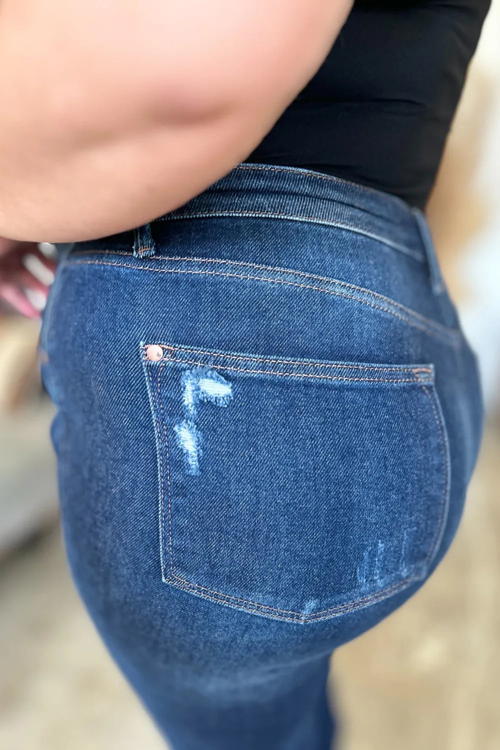 Judy Blue High Waist Heavy Destroy Straight Jeans in Dark